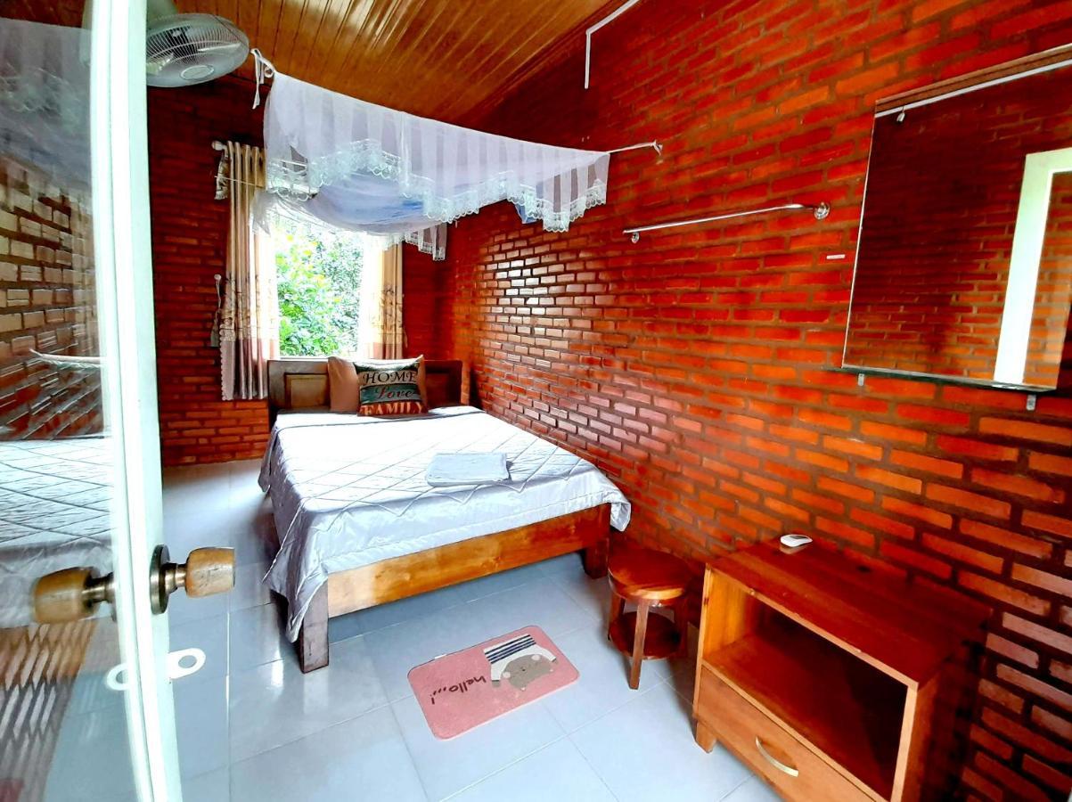 Cat Tien Backpackers Hostel מראה חיצוני תמונה