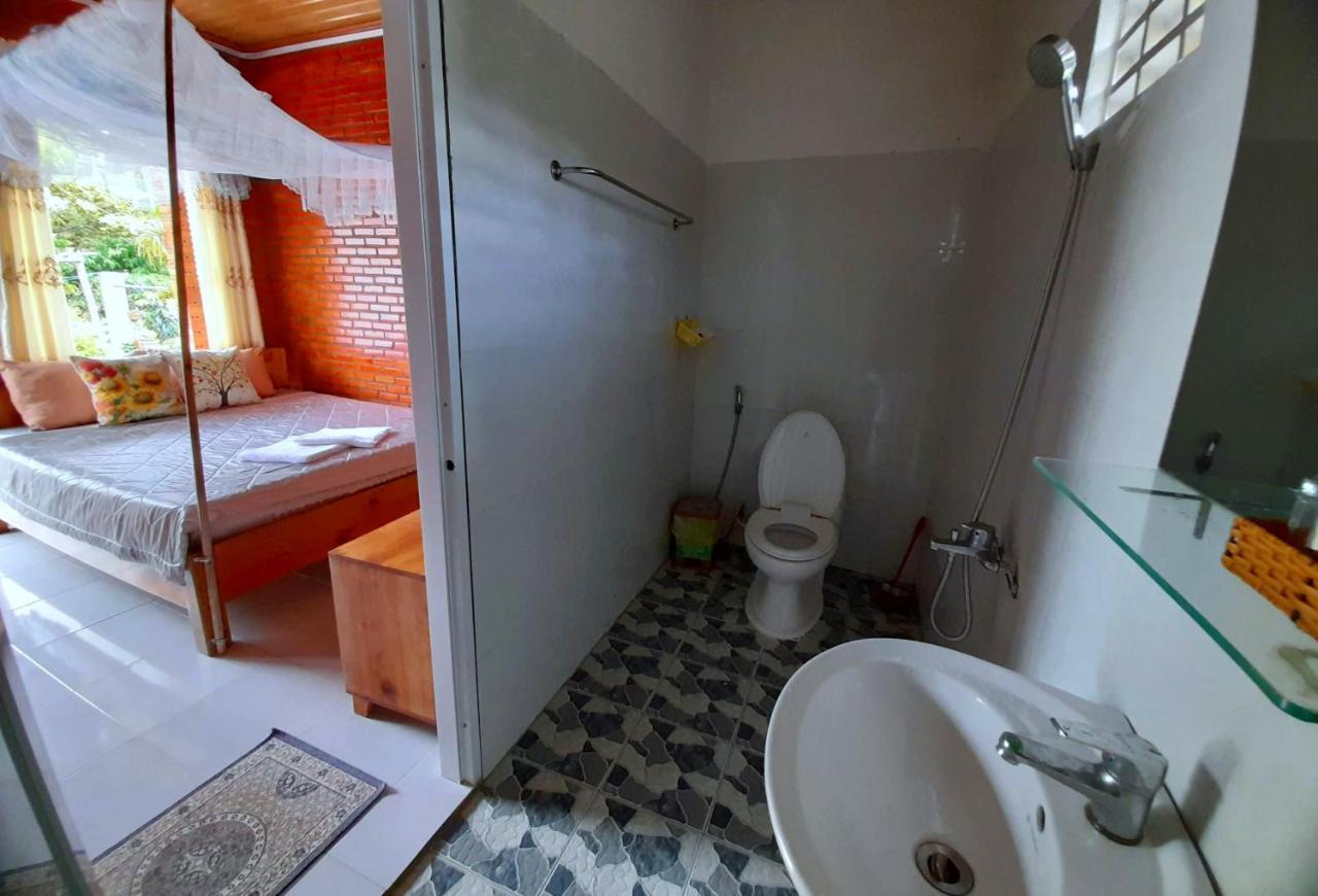 Cat Tien Backpackers Hostel מראה חיצוני תמונה