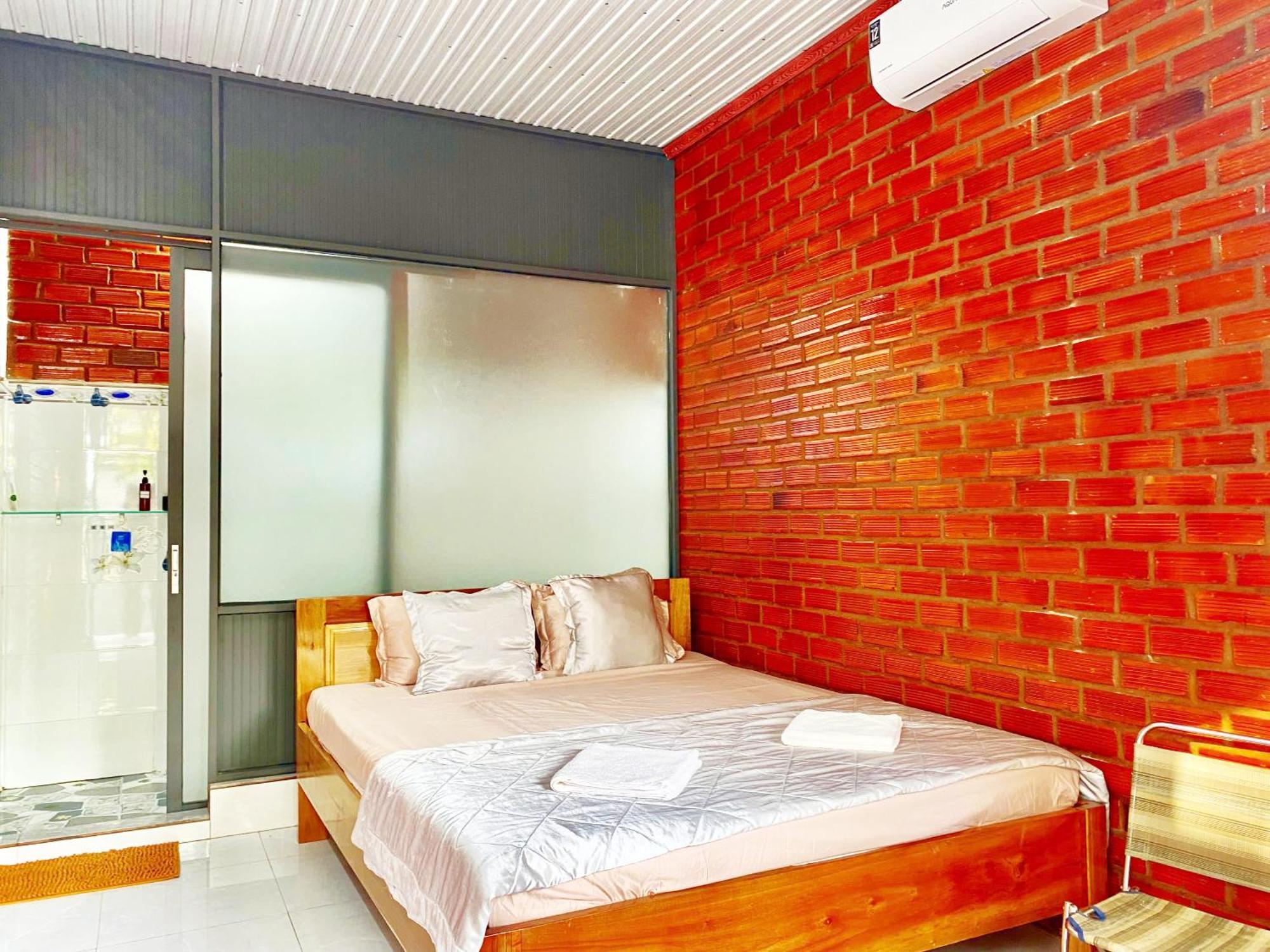 Cat Tien Backpackers Hostel מראה חיצוני תמונה