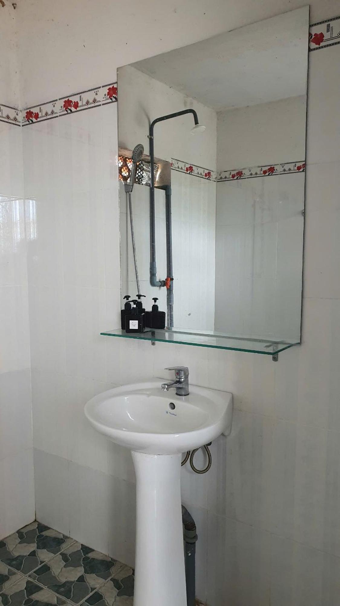 Cat Tien Backpackers Hostel מראה חיצוני תמונה